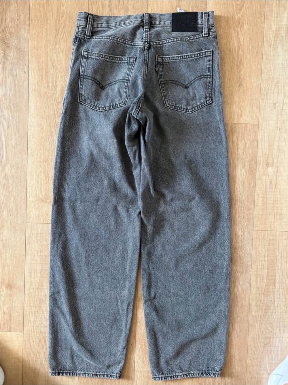 Levi's Premium Baggy Dad Jeans - Grey - Picture 2 of 5